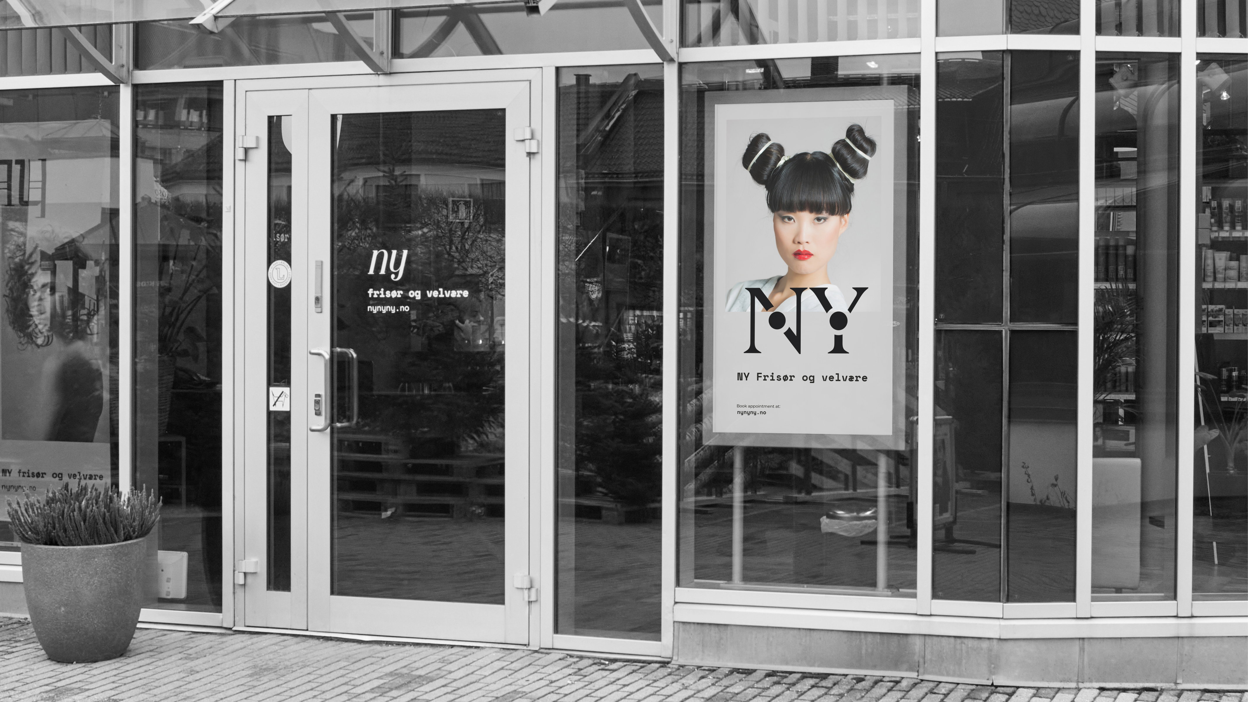 My ZLP Zq B NY signage