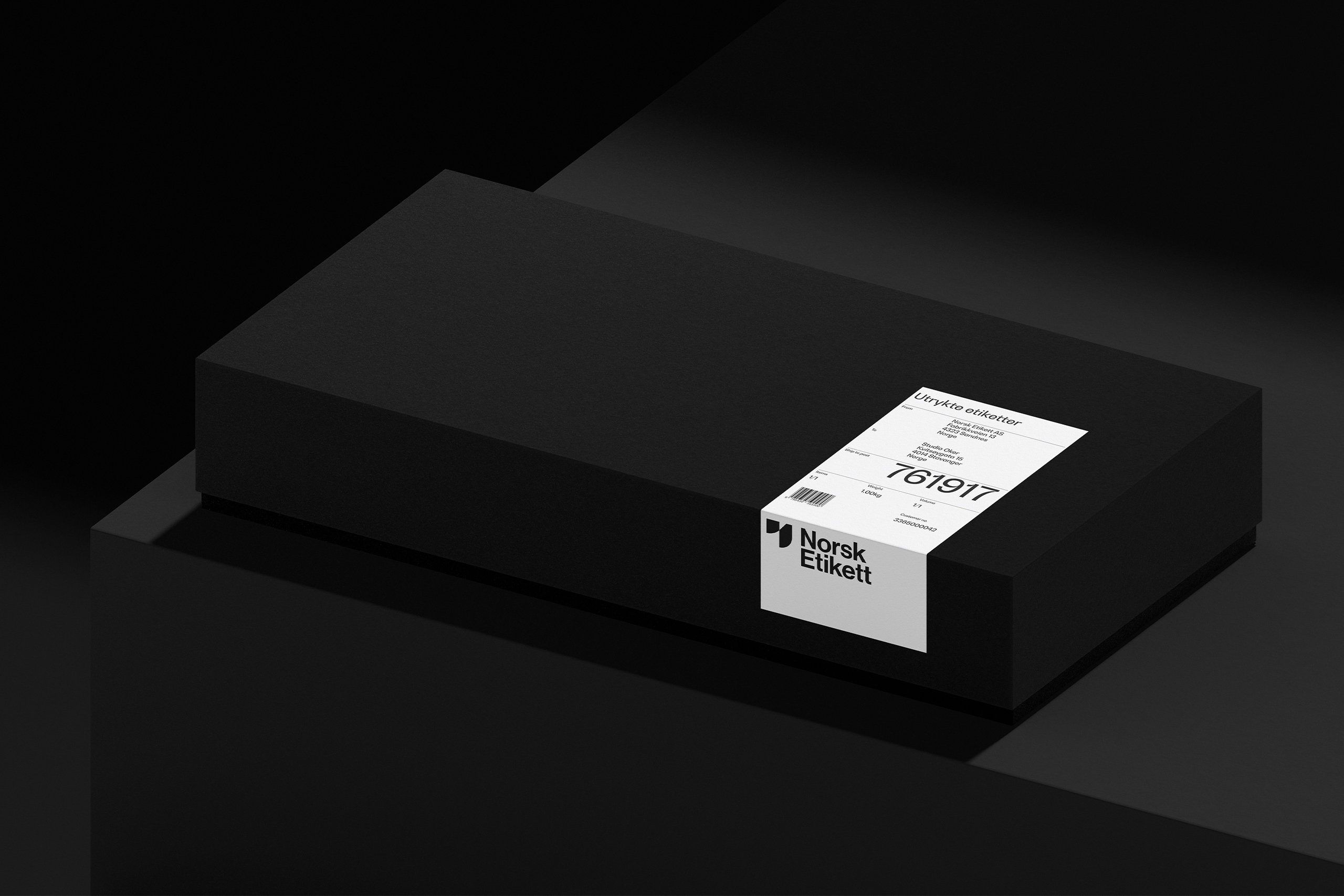 J YKJBZRY Norsk Etikett Studio Oker Box