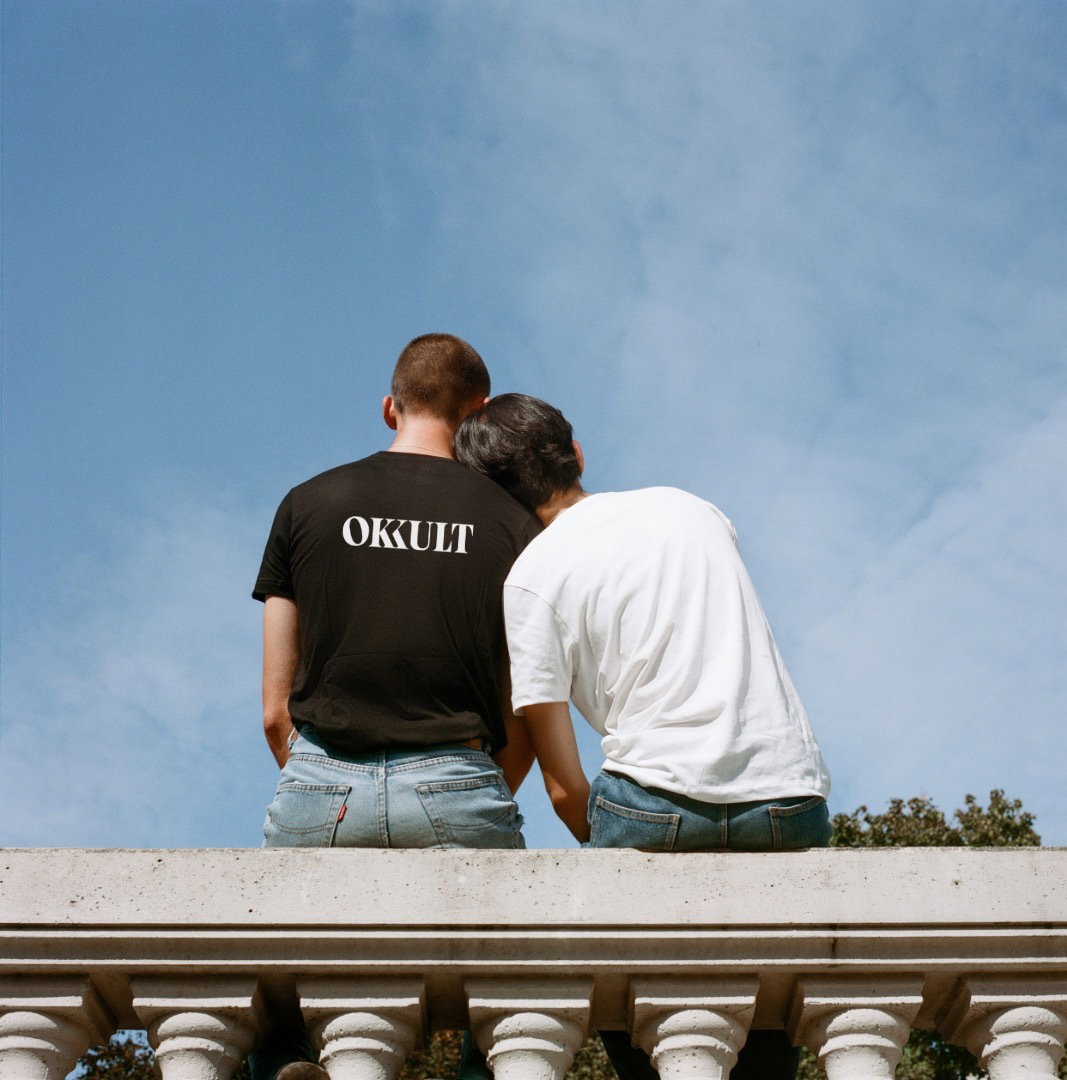 09