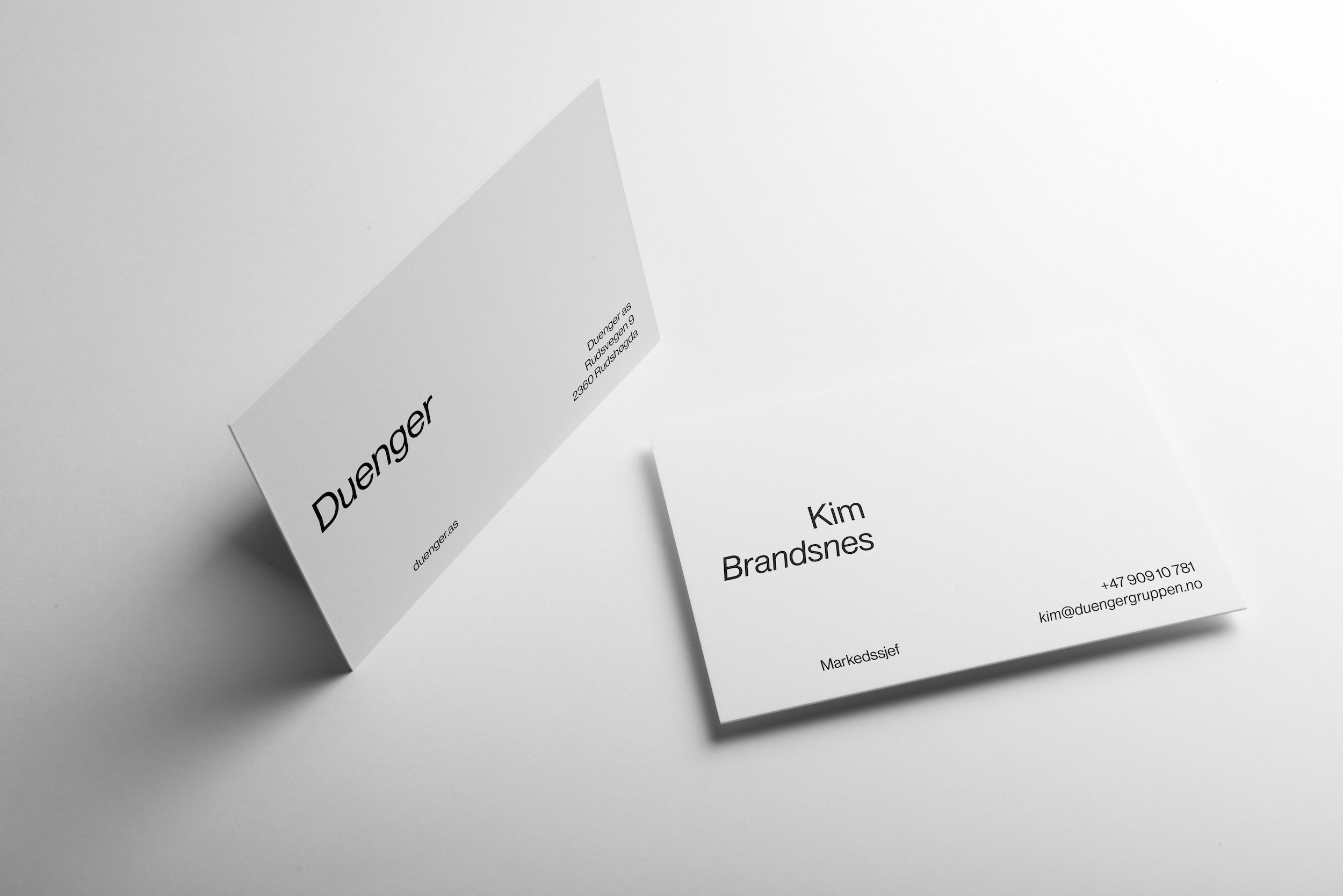 3 2 Duenger Businesscards