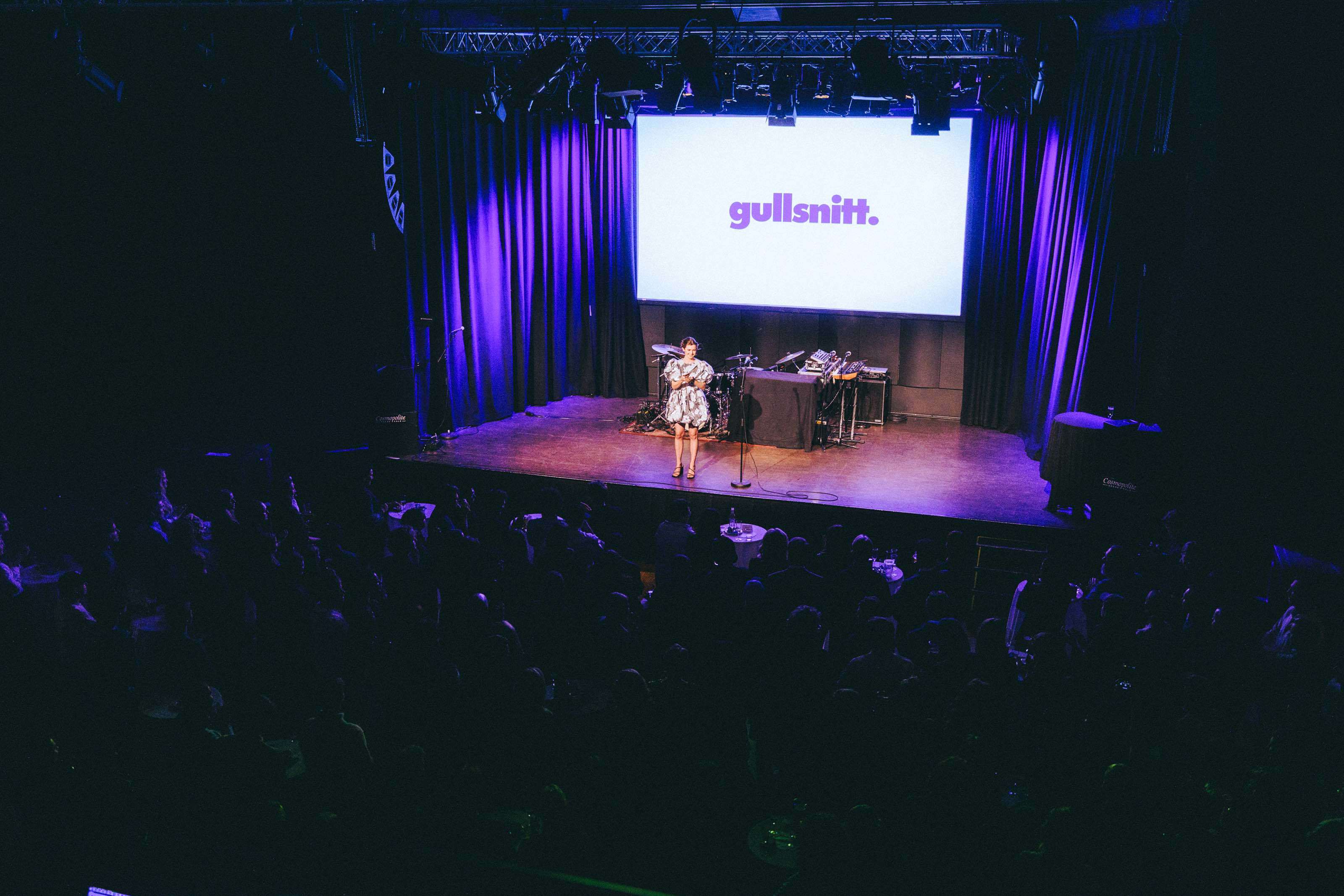 Annika Momrak konferansier