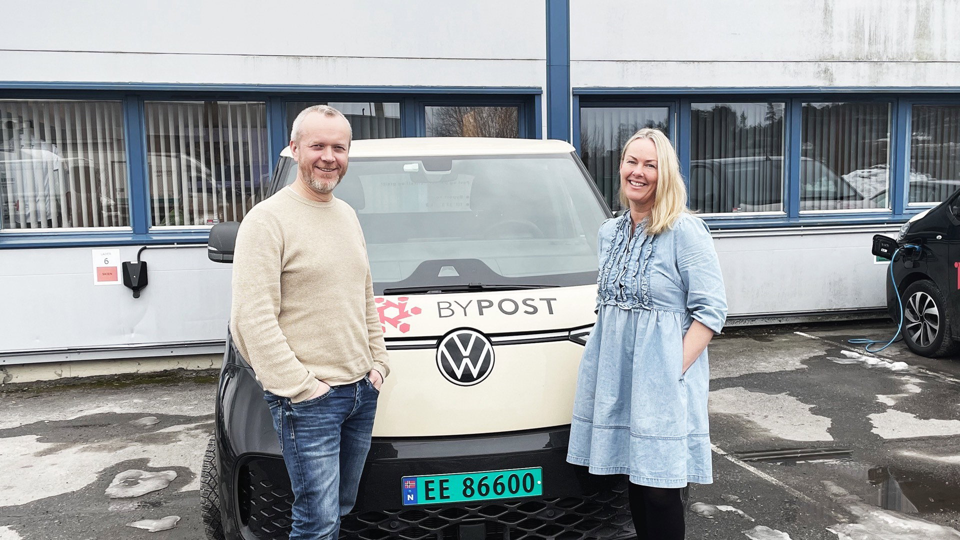 Digital leder Espen Grimsgaard fra Edge Branding og Veslemøy Kiste fra Bypostx