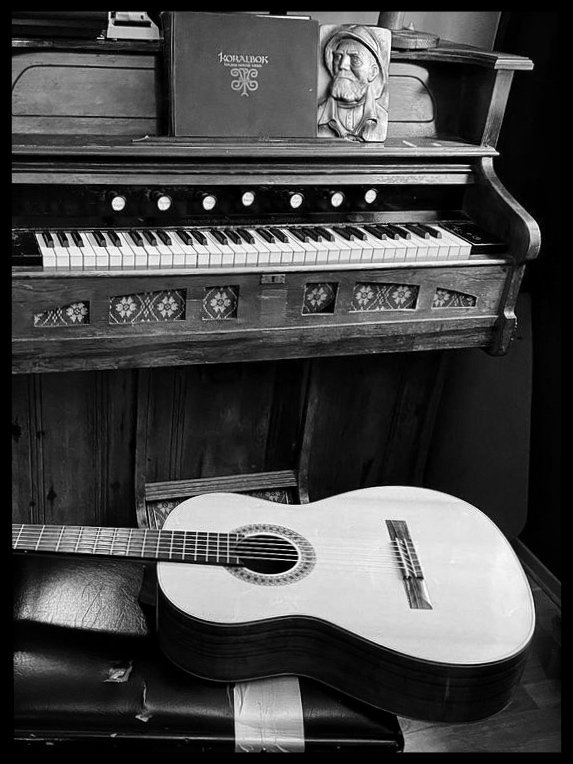 Gitar i arbeid Foto Geir Sundstøl
