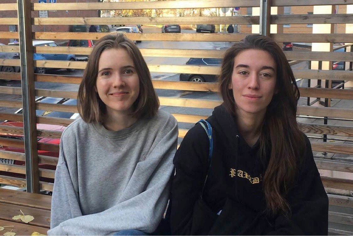Hanna Hereid Ringheim og Caroline Macri