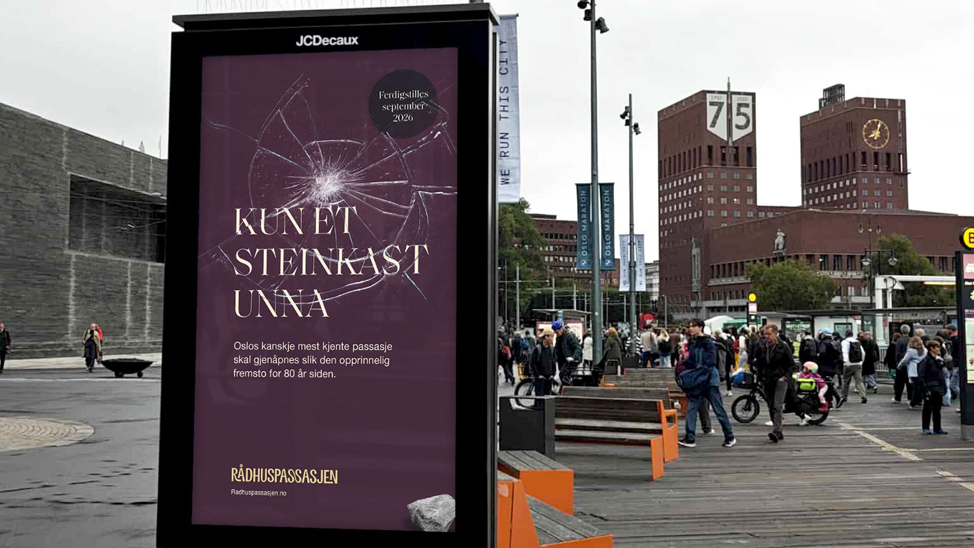JC Decaux Radhuspassasjen 01 liggende