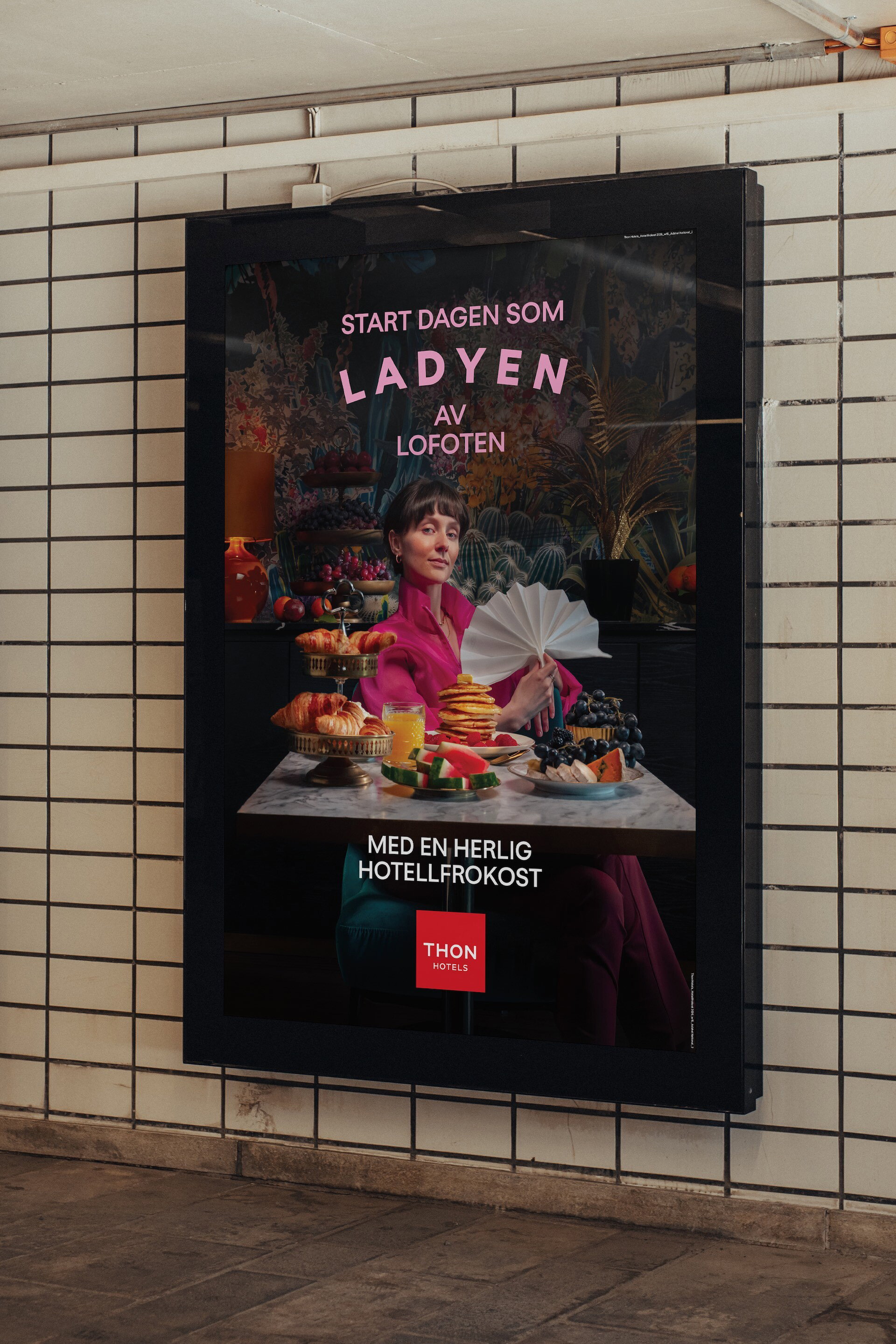 Ladyen adshel 1x