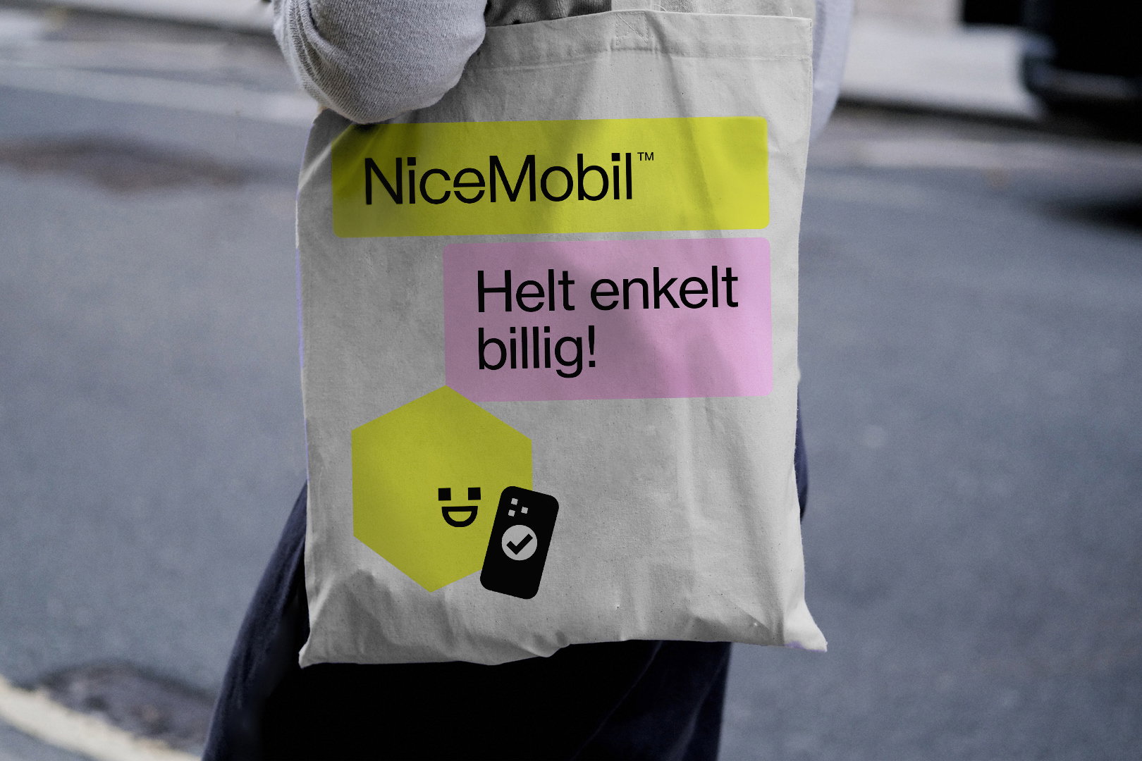 Nice Mobil Tote