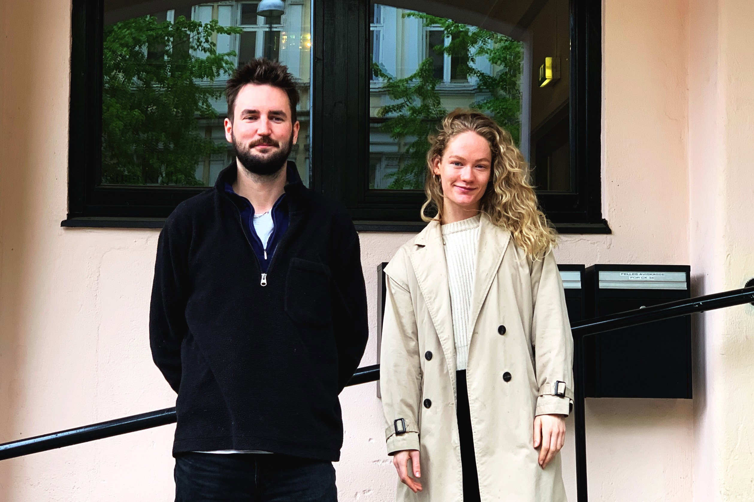 Jakob og ingrid prøver å poserex