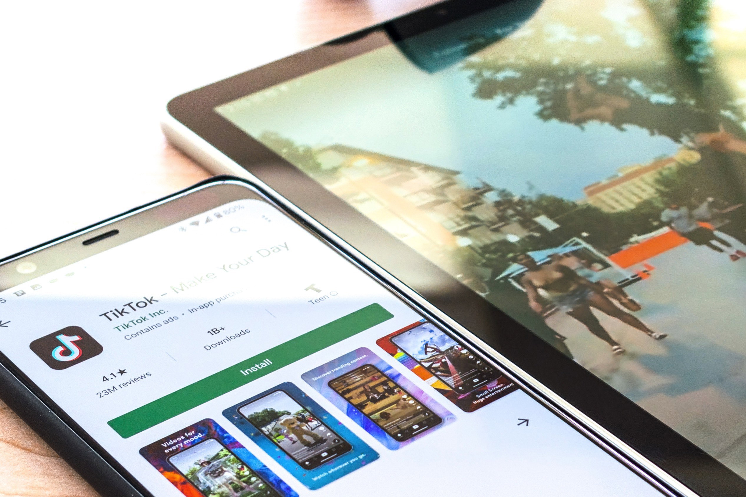 Obi pixel6propix AGZ Ali G Qm P4 unsplash
