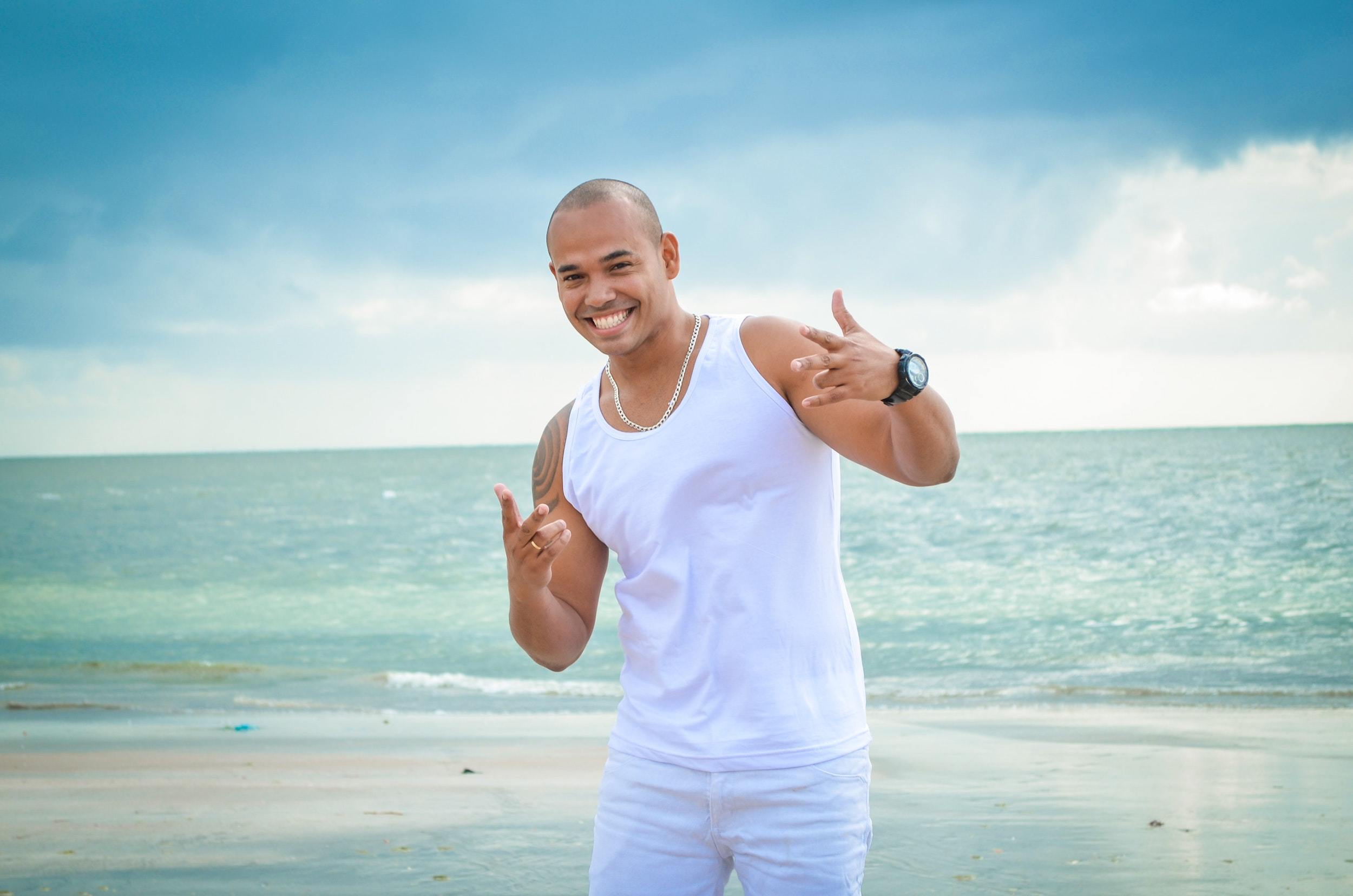 Photo of man on seashore 1268798