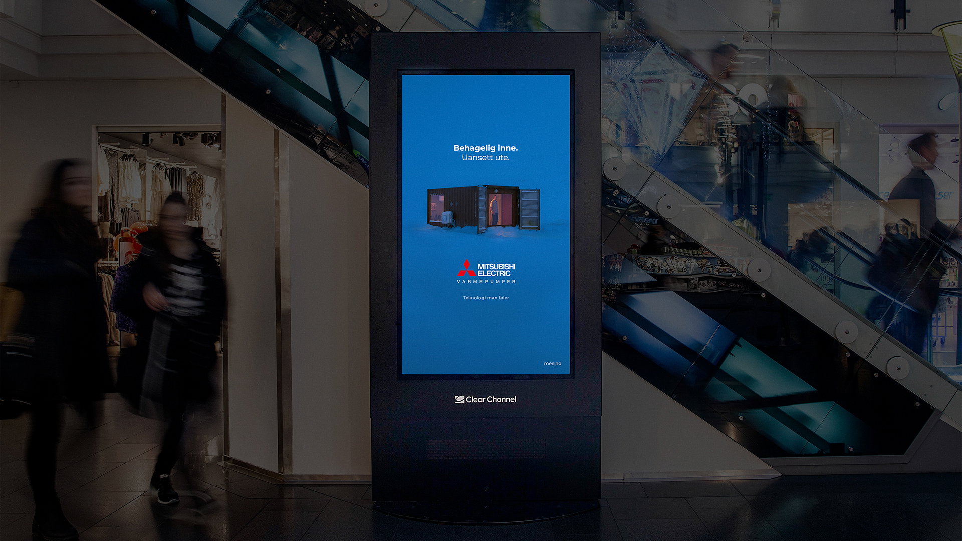Play adshel mall mockup motiv03