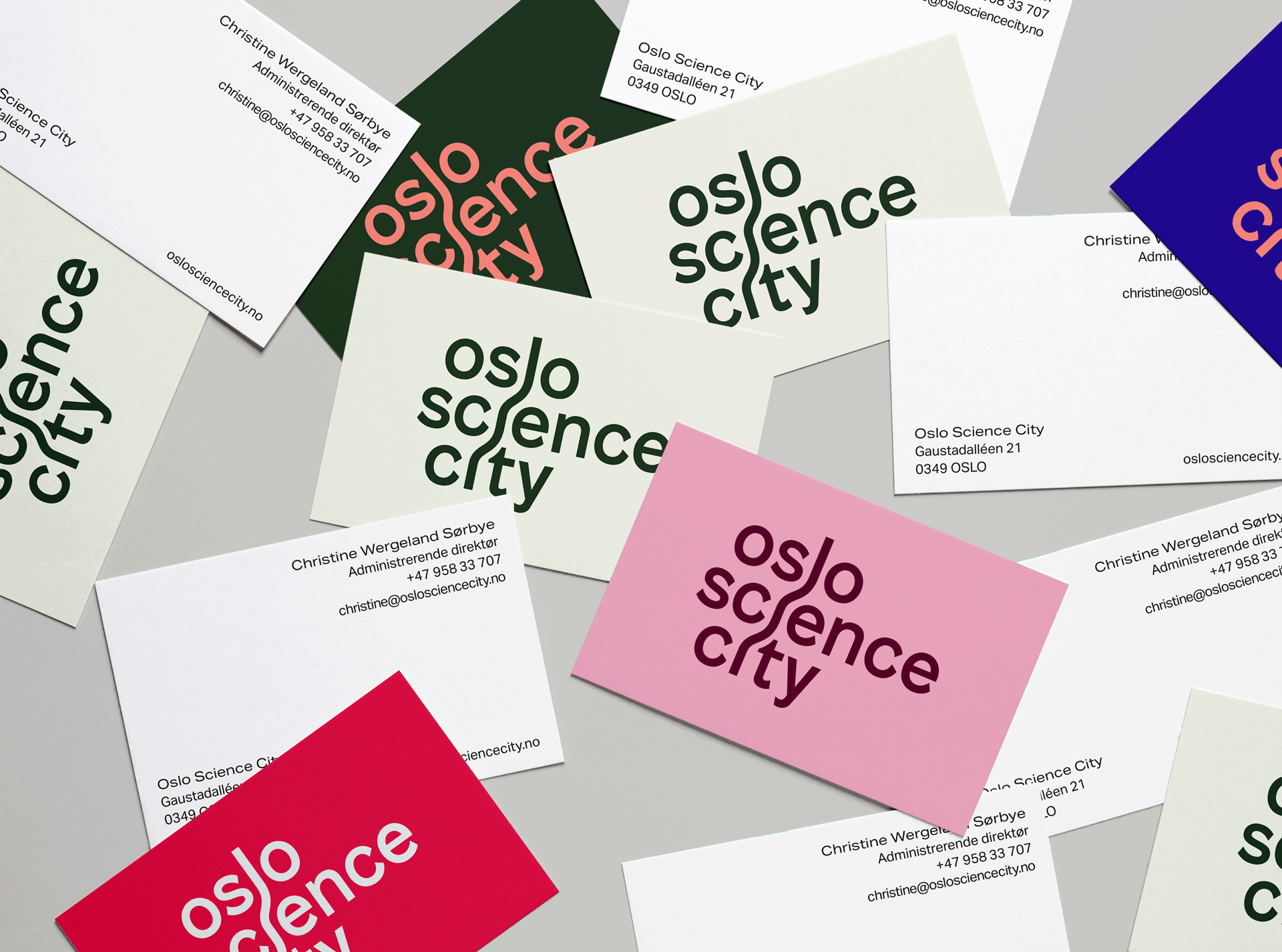 Realistic business cards mockup 4 2
